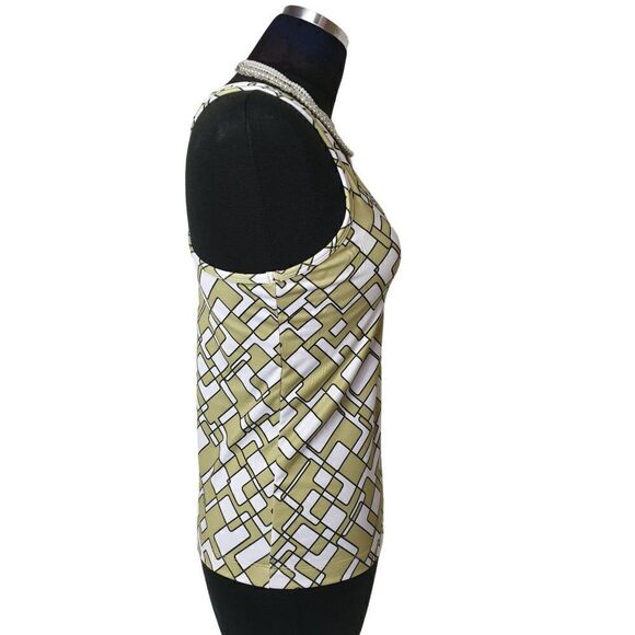 Nike Women's Tank Medium Build in Sports Bra Layered Workout Top Large NWT - Picture 5 of 10